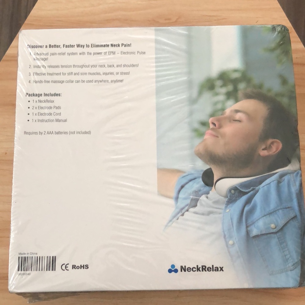 😊NeckRelax neck massager I have 2 new in box never used😊. - Picture 2 of 11